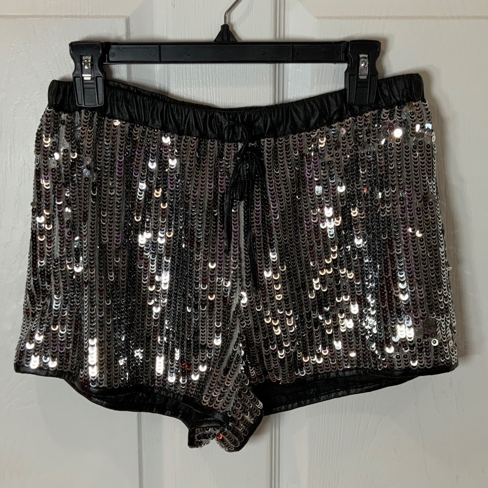 Anthropologie Mustard Seed Silver Sequin Black Party Disco Shorts Size Large - Picture 2 of 8